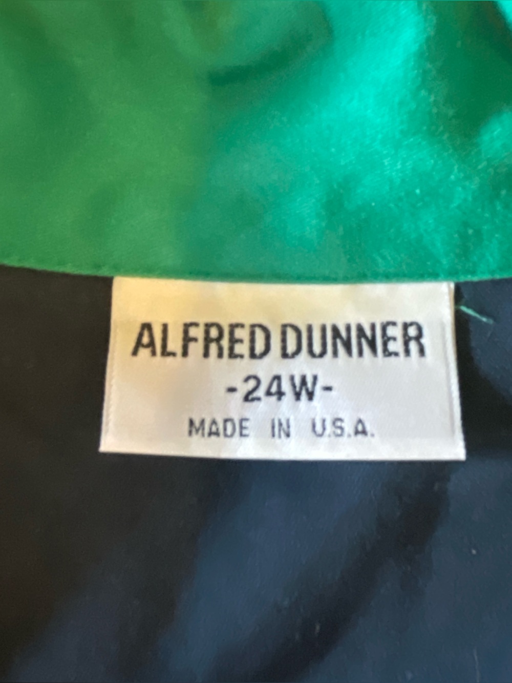 Color Block Windbreaker - Picture 3 of 6